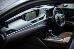 Lexus ES300h with Digital Side-View Monitor 2020 года (EU)